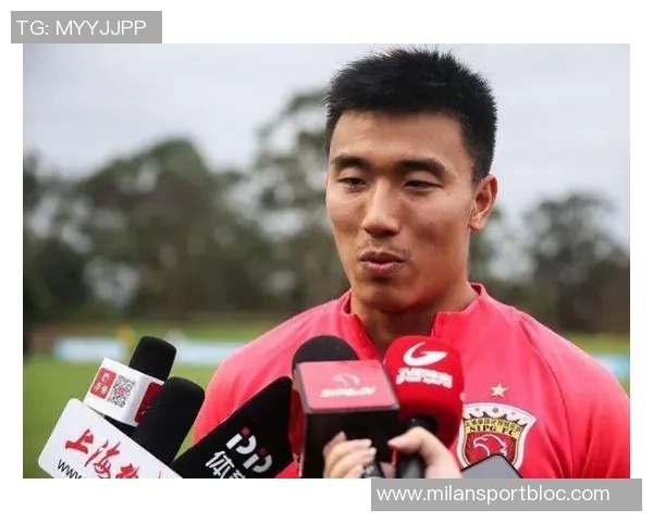 莱奥本场表现平平2次射门未能命中失良机频频遭遇对抗挑战